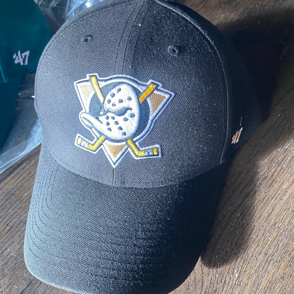New unused hockey baseball cap